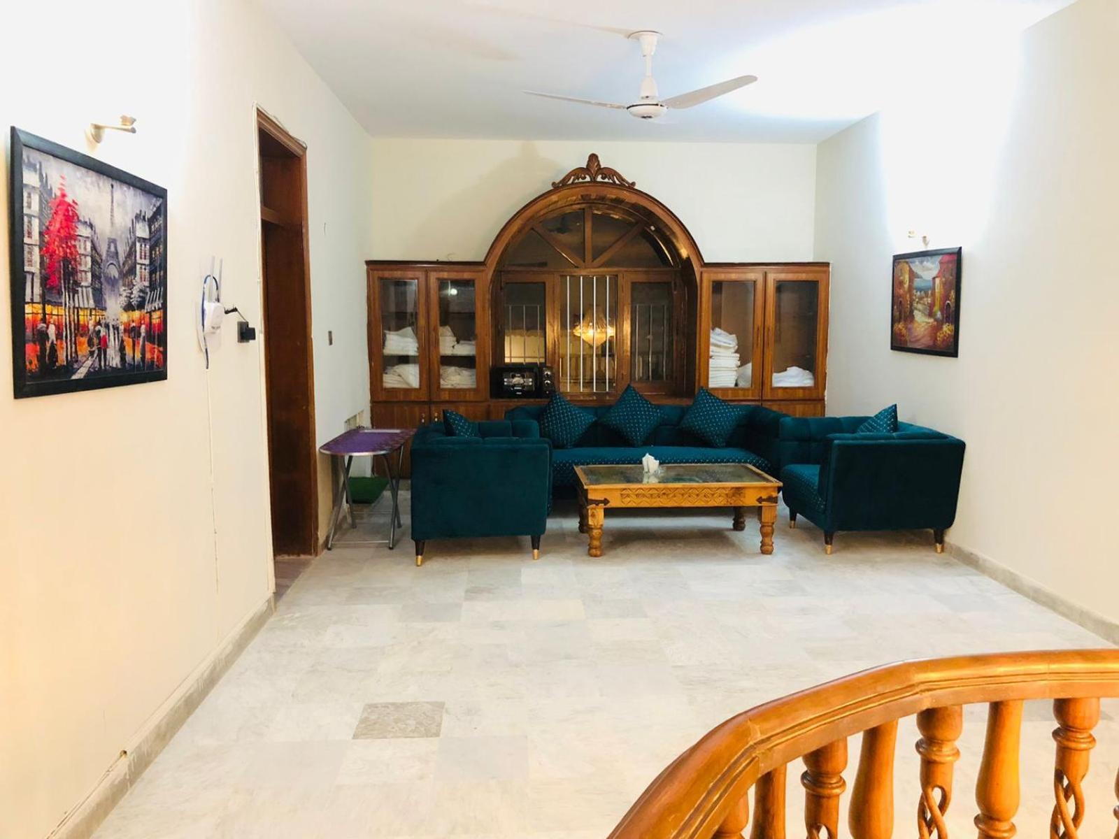 فندق Royal Executive اسلام اباد المظهر الخارجي الصورة